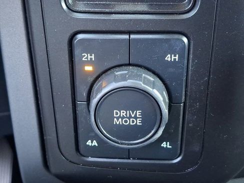 Certified 2021 Ford F150 Lariat AWD/4WD image 23