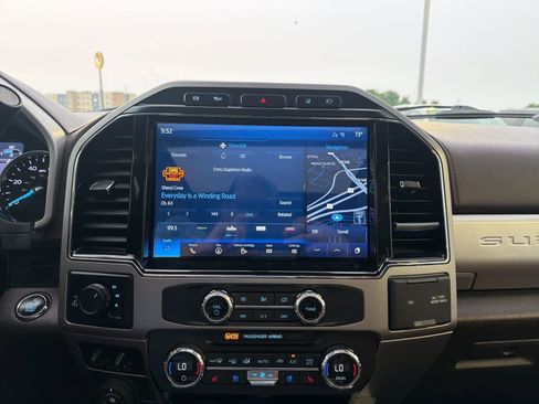 Used 2022 Ford F250 King Ranch w/ King Ranch Ultimate Package AWD/4WD image 20