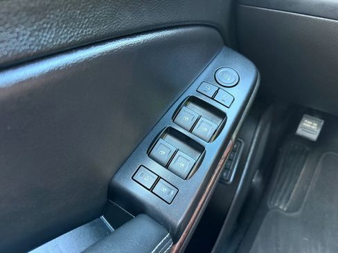 Used 2019 GMC Yukon XL SLT w/ HD Trailering Package image 25