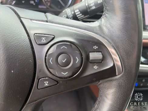 Used 2021 Buick Enclave Avenir w/ Avenir Technology Package FWD image 19