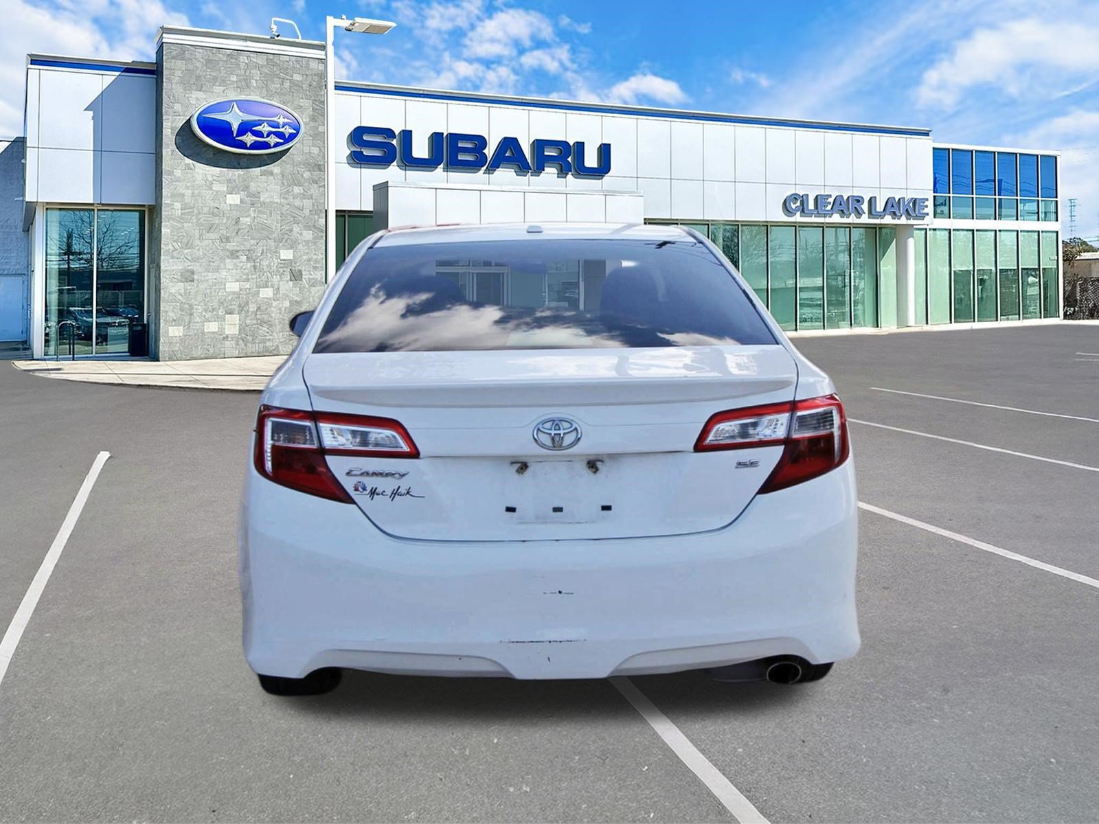Used 2014 Toyota Camry SE FWD image 5
