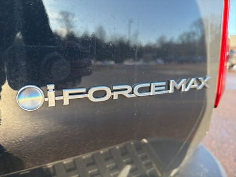 Used 2025 Toyota Land Cruiser image 7