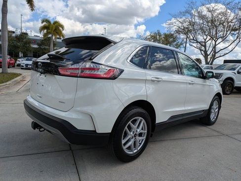 Certified 2024 Ford Edge SEL w/ Convenience Package image 4