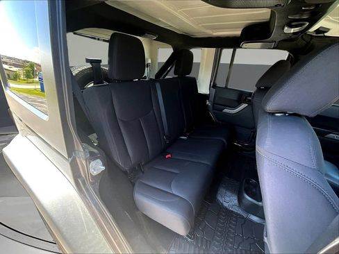 Used 2016 Jeep Wrangler Unlimited Sport w/ Quick Order Package 24S AWD/4WD image 25