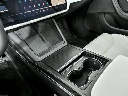 Used 2022 Tesla Model S Plaid image 39