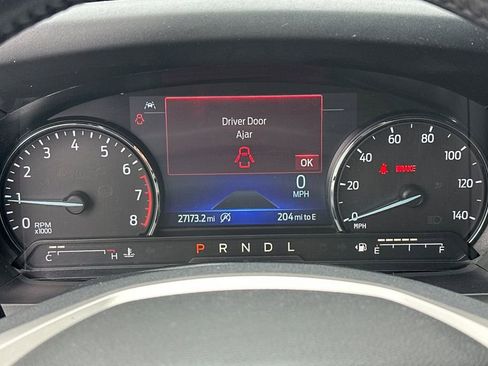 Used 2021 Ford Explorer XLT w/ Equipment Group 202A RWD image 24