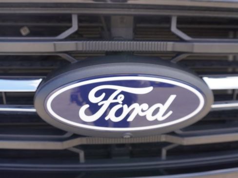 Certified 2025 Ford F150 XLT w/ Equipment Group 302A MID image 33