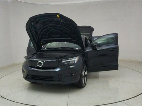 Used 2023 Volvo C40 P8 Recharge Ultimate image 70