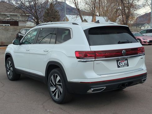 New 2026 Volkswagen Atlas SEL image 8