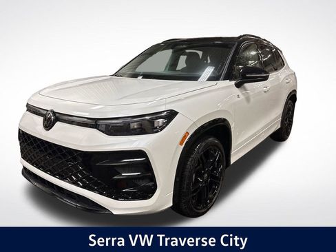 New 2026 Volkswagen Tiguan SE R-Line AWD/4WD image 1