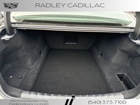 Used 2024 BMW 760i xDrive w/ Executive Package image 17