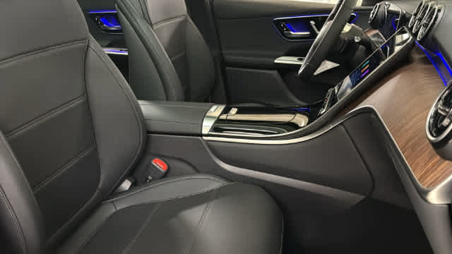 Certified 2026 Mercedes-Benz GLC 300 4MATIC image 33