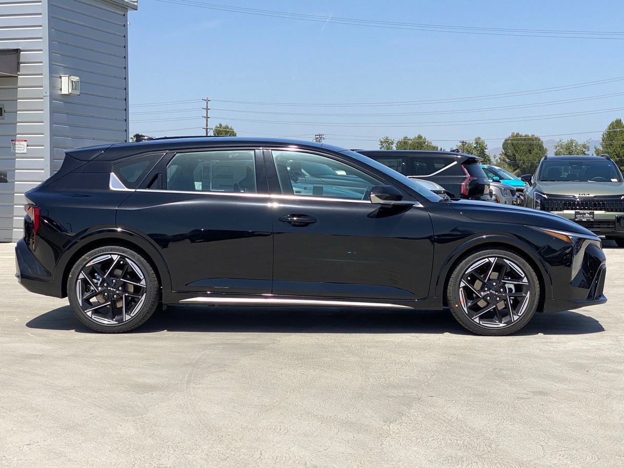 New 2026 Kia K4 GT-Line FWD image 2