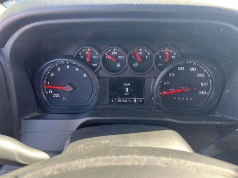 Used 2021 Chevrolet Silverado 1500 Custom Trail Boss AWD/4WD image 11
