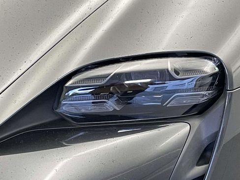 Used 2021 Porsche Taycan 4S image 15