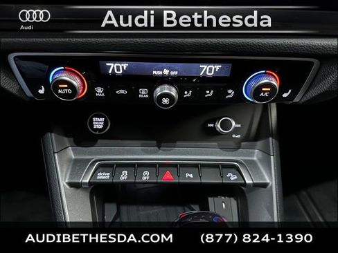 New 2025 Audi Q3 2.0T Premium image 18