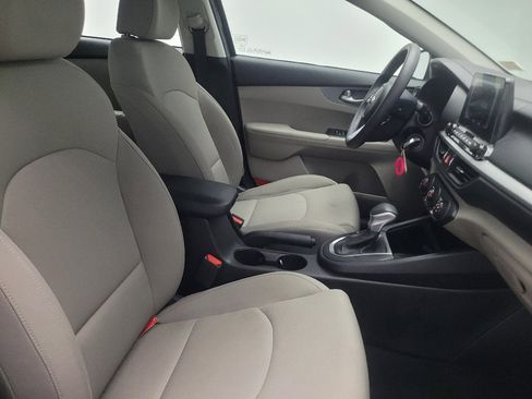 Used 2021 Kia Forte LXS FWD image 21