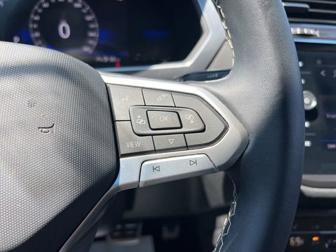 Certified 2023 Volkswagen Tiguan SE R-Line FWD image 18