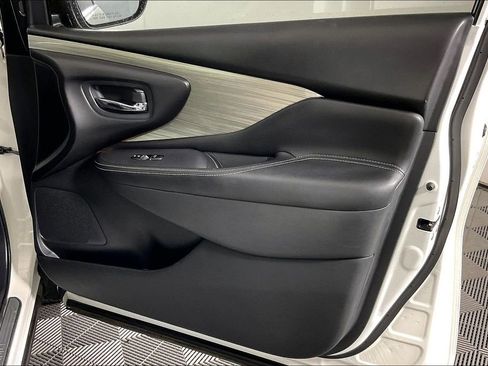 Used 2018 Nissan Murano SL w/ Moonroof Package image 25