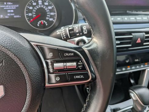 Used 2022 Kia Seltos S FWD image 14