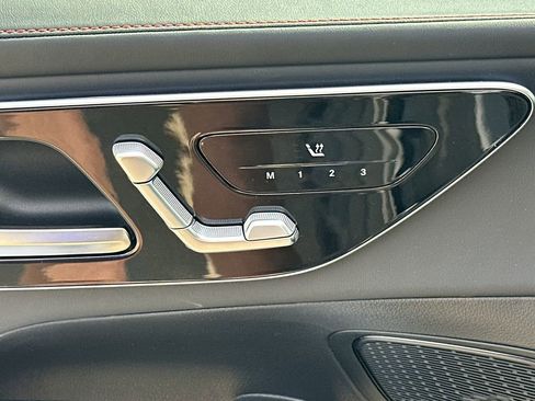 New 2026 Mercedes-Benz GLC 43 AMG 4MATIC image 11