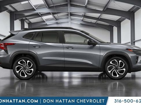 New 2026 Chevrolet Trax RS w/ Driver Confidence Package FWD image 3