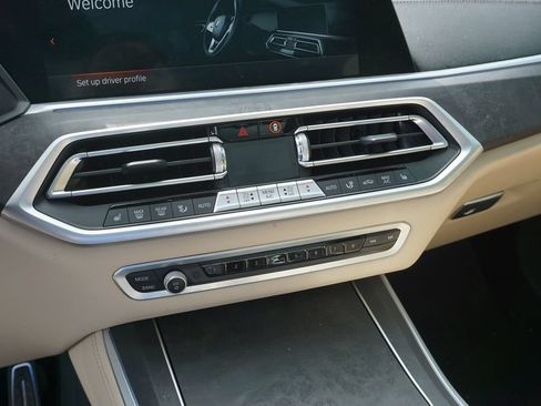 Used 2022 BMW X5 sDrive40i w/ M Sport Package RWD image 20