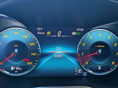 Used 2022 Mercedes-Benz GLC 300 image 9