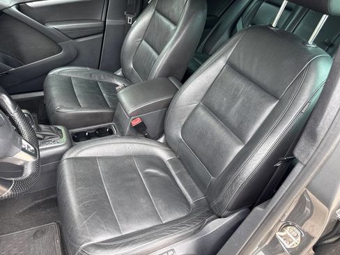Used 2014 Volkswagen Tiguan R-Line AWD/4WD image 10