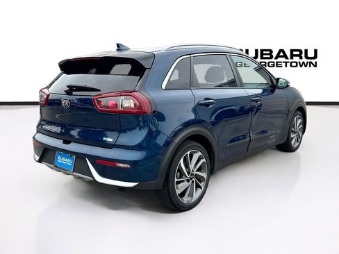 Used 2019 Kia Niro Touring FWD image 7