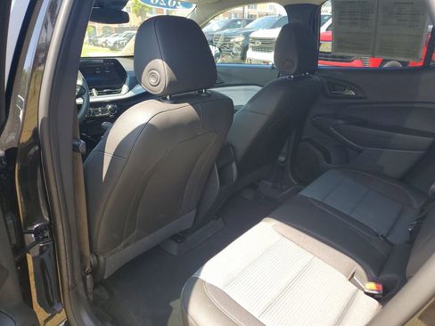 Used 2026 Chevrolet Trax LT image 14