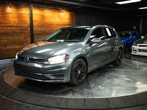 Used 2020 Volkswagen Golf 4-Door image 2