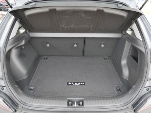 Certified 2023 Hyundai Kona SE image 18