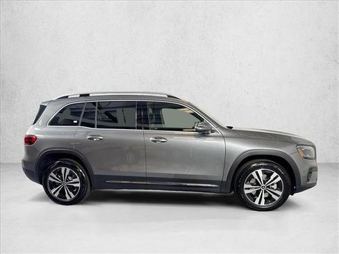 New 2026 Mercedes-Benz GLB 250 image 4