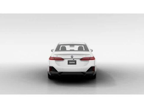 New 2026 BMW 540i xDrive w/ M Sport Package image 5