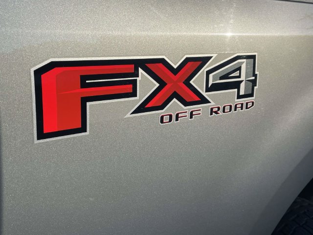 Used 2019 Ford F250 Lariat w/ Lariat Value Package AWD/4WD image 8