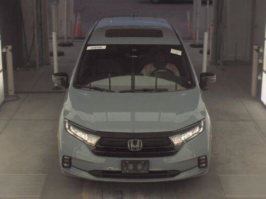 Used 2024 Honda Odyssey Sport image 2