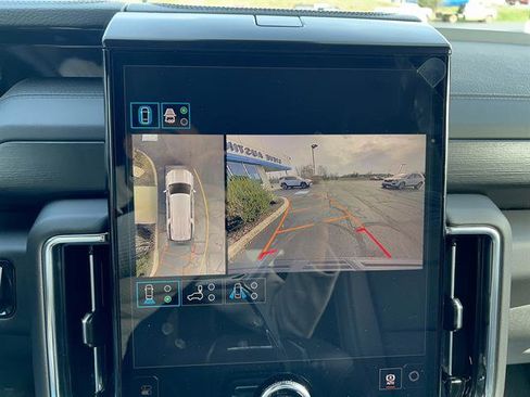 New 2026 GMC Yukon XL Denali w/ Sun & Power Step Package AWD/4WD image 25