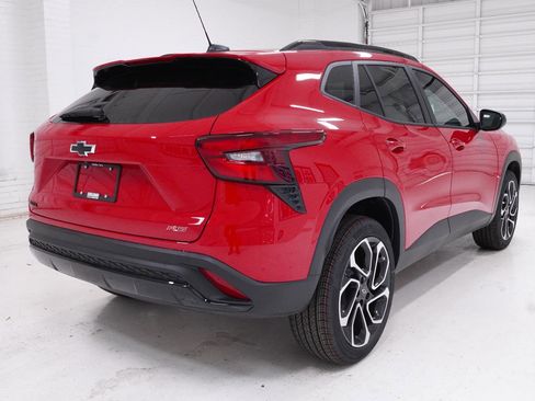 New 2026 Chevrolet Trax RS w/ Driver Confidence Package FWD image 5