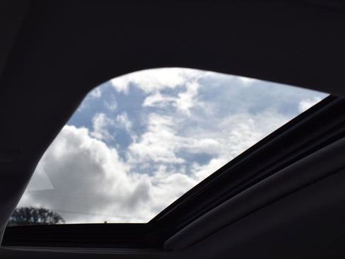 Certified 2021 Toyota Highlander XLE image 16