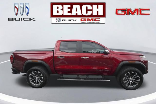 Used 2023 GMC Canyon Denali AWD/4WD image 2