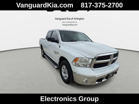Used 2021 RAM 1500 Classic SLT w/ Luxury Group AWD/4WD image 2