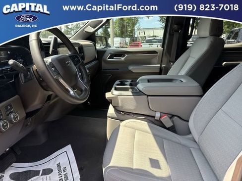 Used 2023 Chevrolet Silverado 1500 RST image 18