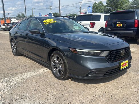 Used 2023 Honda Accord EX image 4
