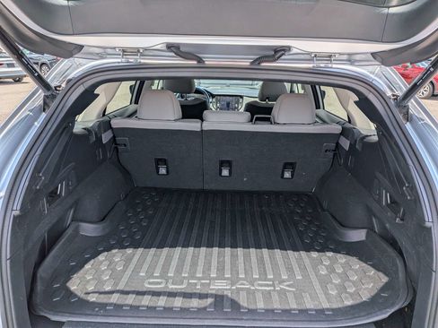 Used 2022 Subaru Outback Premium AWD/4WD image 13