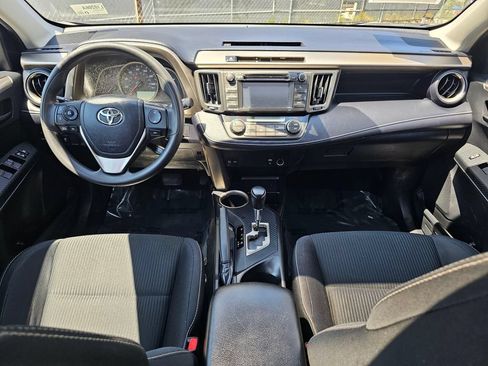 Used 2013 Toyota RAV4 XLE AWD/4WD image 17