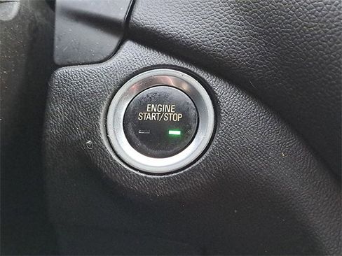 Used 2022 Chevrolet Equinox LT image 19