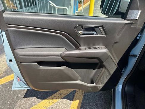 Used 2025 Chevrolet Colorado LT image 17