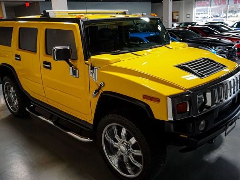 Used 2005 HUMMER H2 w/ Preferred Equipment Group image 35