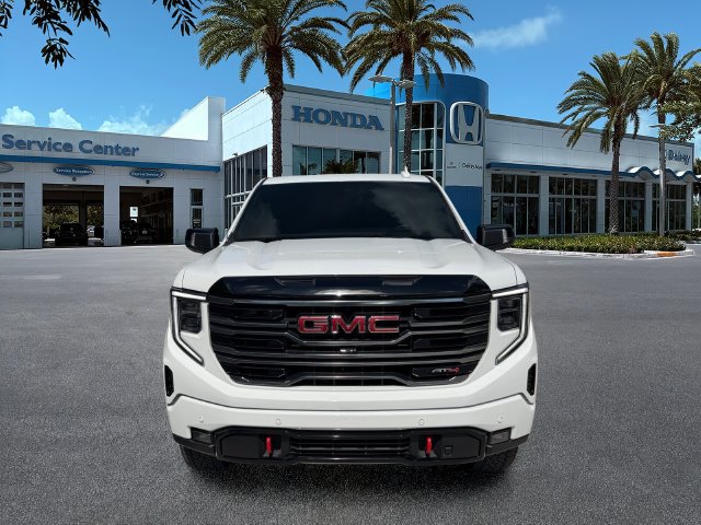 Used 2025 GMC Sierra 1500 AT4 w/ AT4 Premium Package AWD/4WD image 3